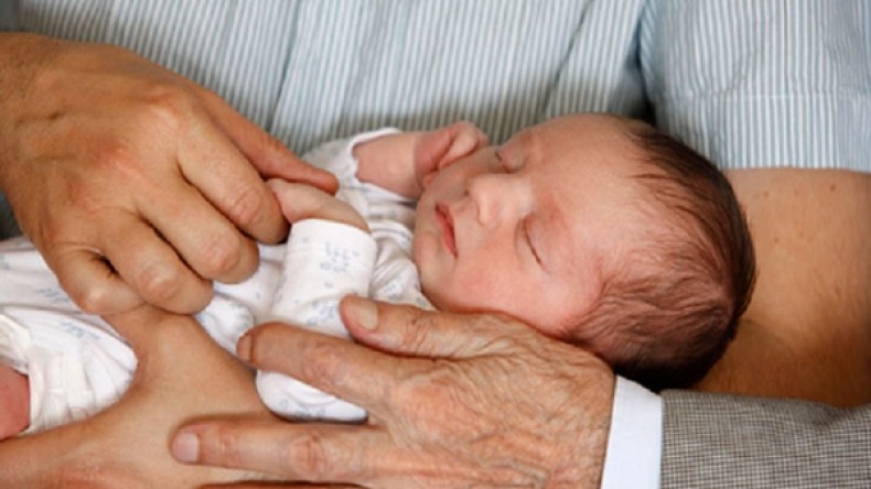 حظر الختان يوحد المسلمين واليهود في أيسلندا