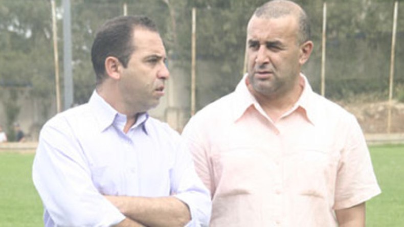 حاج أحمد يدفع لباب الخروج وحديث عن عودة باجي