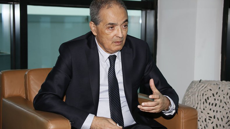 إلزام الصناعيين بتقليص نسبة السكر والملح والدسم في المواد الغذائية