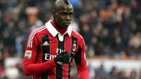 بالوتيلي: أشعر بالثورة حينما أتعرض للعنصرية