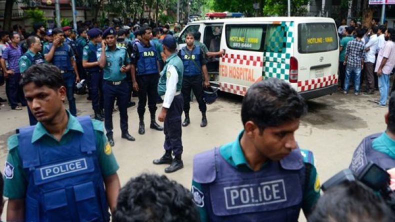 منفذو هجوم دكا ينتمون إلى مجموعة محلية وليس إلى “داعش”