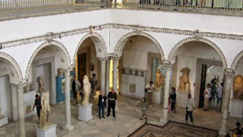 إجبار الجزائريين على زيارة المتاحف.. بقرار وزاري