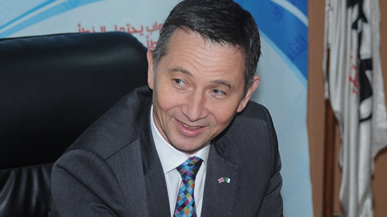 15 ألف تأشيرة للجزائريين سنويا.. وسندعم تعليم الانجليزية