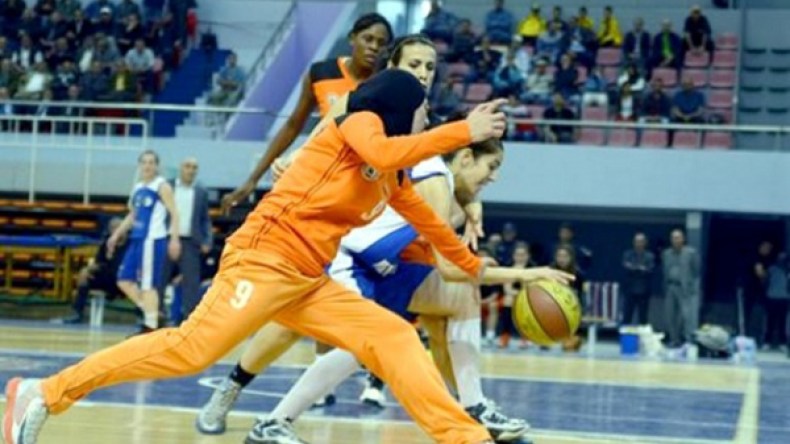 سيدات المجمع البترولي تفزنّ على الجزيرة المصري