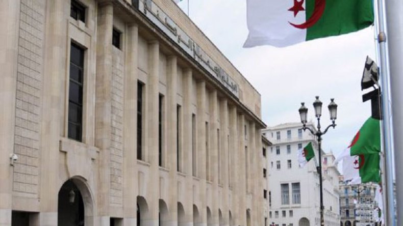 أحزاب ترشّح ممثلين عنها لرئاسة البرلمان لمنافسة السعيد بوحجة