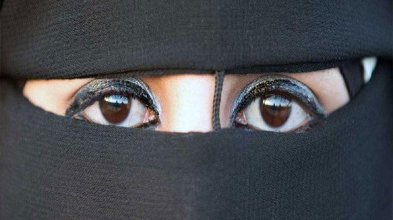 النمسا: دخول قانون حظر النقاب حيز التنفيذ