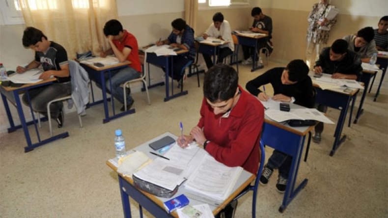 “سنقف ضد المشككين في مصداقية الامتحانات الرسمية عبر الفايسبوك”