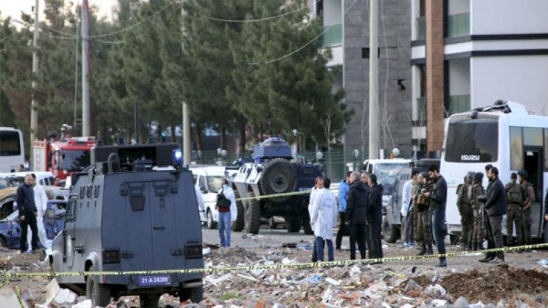 حزب العمال الكردستاني يتبنى هجوم دياربكر