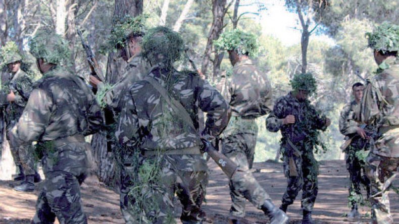 استشهاد جنديين في انفجار لغم بتبسة وإصابة 4 آخريين