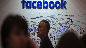 كيف يسهم “فيسبوك” في ترويج الأخبار المفبركة؟