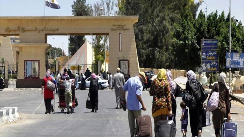 مصر تفتح معبر رفح استثنائيا