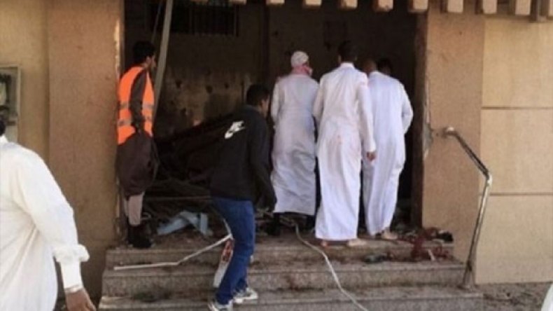 الجزائر تدين التفجير الارهابي الذي إستهدف مسجدا بالسعودية
