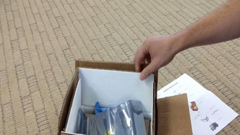 سامسونغ تتعرض للسخرية بسبب علبها المضادة للحريق