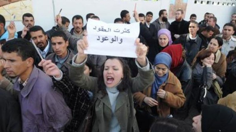 عمال المخابر بتيارت يطالبون بالإدماج الفعلي دون شرط