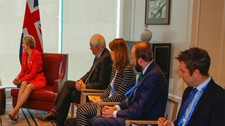 لندن تحذر بعثتها من “جاسوسية حسناوات الصين”