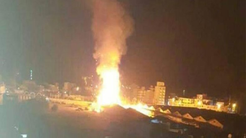 انفجار بمخازن أسلحة يهز عدن