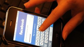 “فيسبوك” يشتري الآلاف من كلمات المرور المسروقة