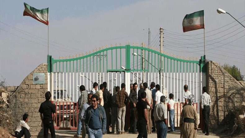 إيران تغلق معابرها مع إقليم كردستان