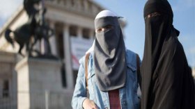 الدنمارك تعتزم حظر النقاب