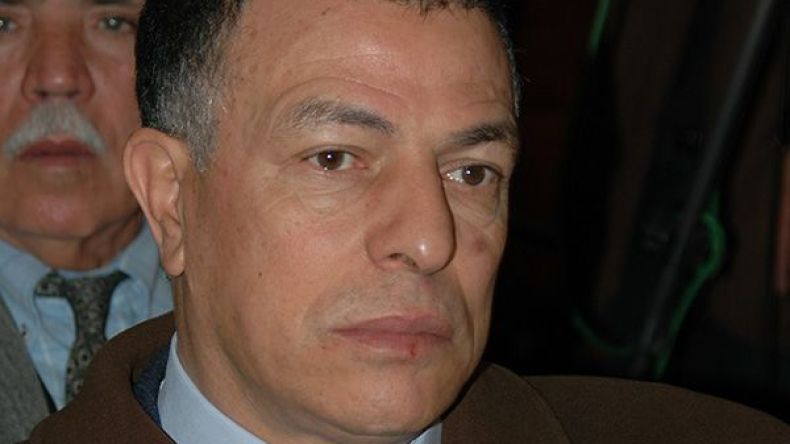 رابطة باتنة تعقد الإثنين جمعية استثنائية ونحو سحب الثقة من بغورة
