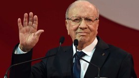 السبسي: لوبيات تريد تأزيم الأوضاع بين تونس والجزائر