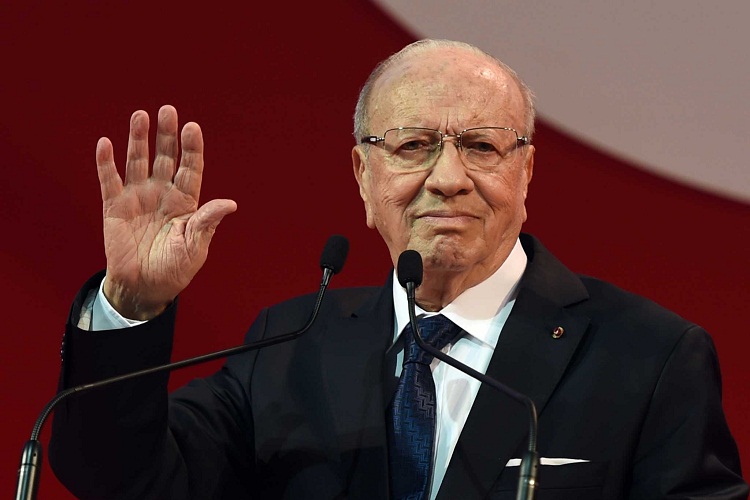 Essebsi : « Des lobbies  veulent surenchérir sur notre fraternité avec l’Algérie »