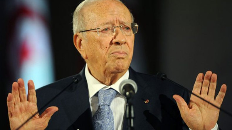 استقالة 16 نائبا من الكتلة البرلمانية للحزب الحاكم في تونس