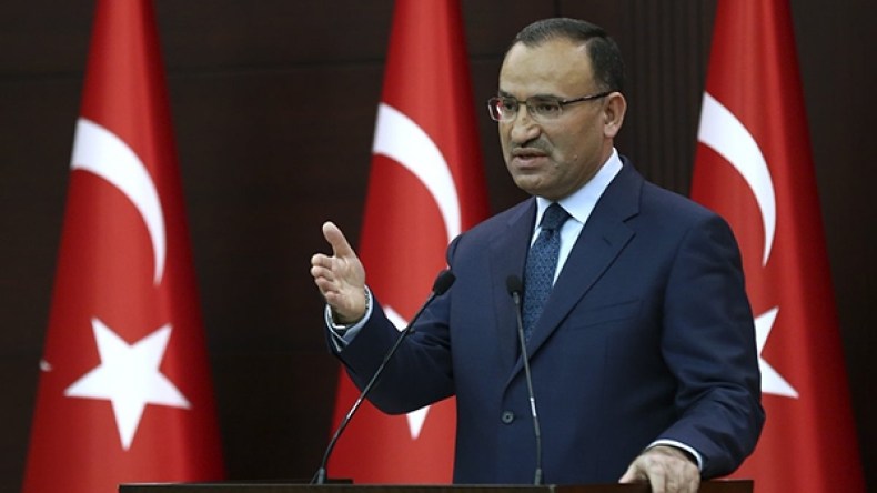 سندخل منبج إن لم يخرج منها المقاتلون الأكراد