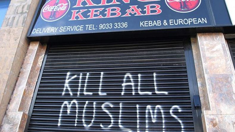 زيادة جرائم الكراهية ضد مسلمي بريطانيا بنسبة 300 في المائة