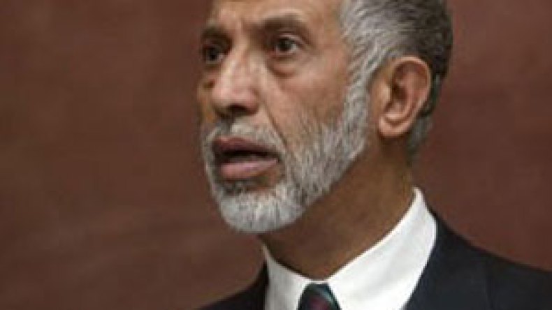 بلخادم: هناك من له مصلحة في تغذية الخلافات داخل الأفلان