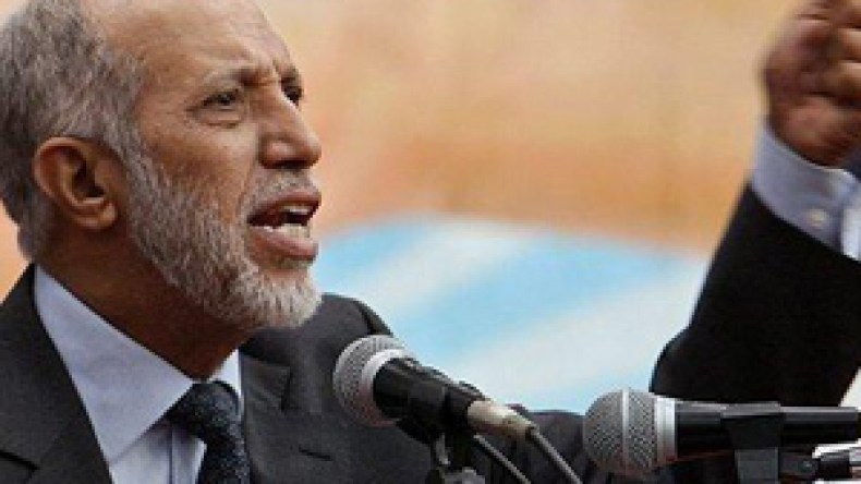 بلخادم يعلن القطيعة مع التقويميين وينعتهم بمناضلي الرصيف