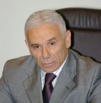 Algerian Consulates overseas refuse to deliver passports to Algerian emigrants with no residence permits