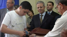 بن بوزيد: شهادة معادلة لليسانس لمعلمي الابتدائي هذا الموسم