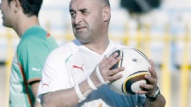 Algerian coach Benchikha to add local players to the team and Doukha as goalkeeper