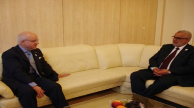 Medelci s’entretient à Bruxelles avec le Premier ministre marocain