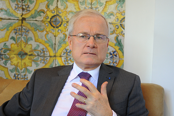 French Ambassador to Echorouk: “In one year, 400,000 Algerians obtained a visa for France”