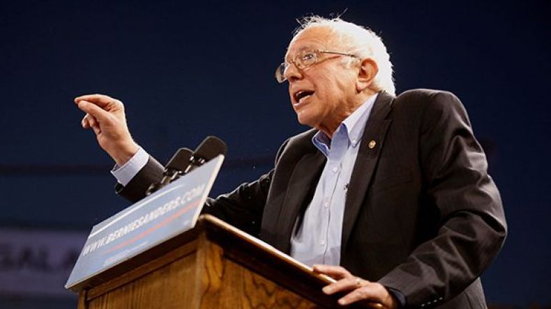 كلينتون تفوز في كنتاكي وساندرز يتفوق عليها في أوريغون