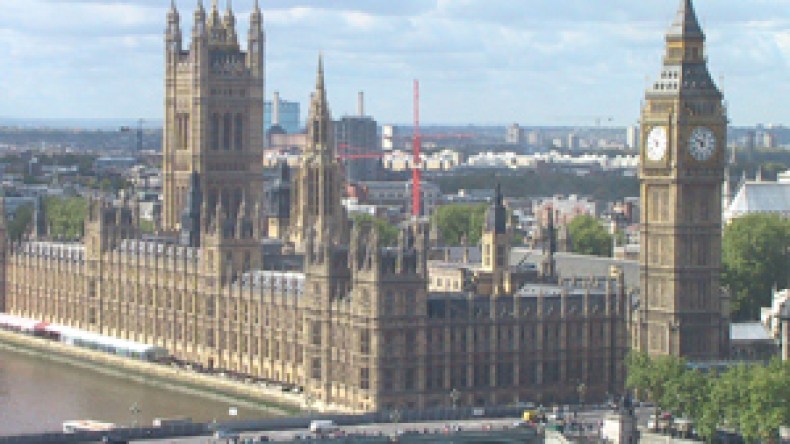 20 وكالة استخبارات أجنبية تتجسس على بريطانيا