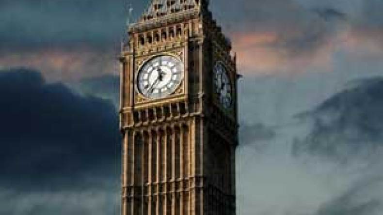 بريطانيا تضع قيوداً على المهاجرين إليها من خارج أوروبا