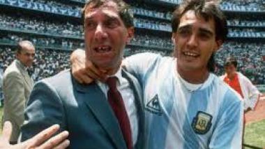 L’ancien sélectionneur de l’Argentine Carlos Bilardo testé positif au Coronavirus