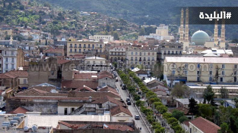 سكان حاجي بموزاية يُشكّكون في مشروع تزفيت الطرقات