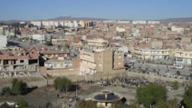 أزيد  عن  عشرة  جرحى  في  معركة  عنيفة  بين  عائلتين  في  البرج