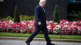 بريطانيا: تعيين قائد حملة الخروج من الإتحاد الأوروبي وزيراً للخارجية