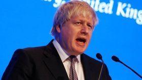 وزير خارجية بريطانيا يتودد للخليج بعد تعليقات عن السعودية