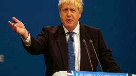 تصريحات لوزير خارجية بريطانيا قد تطيح به