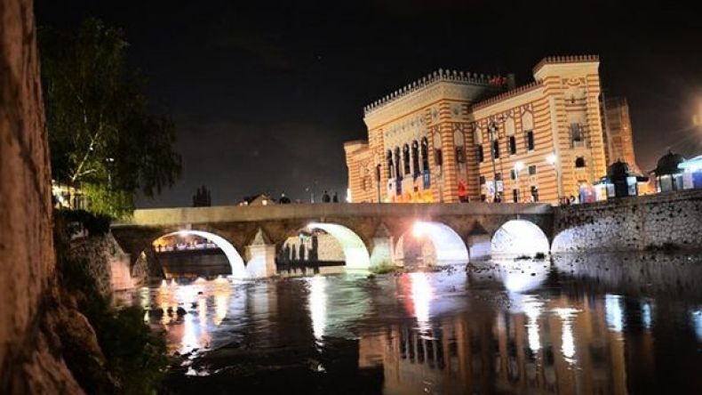 البوسنة تقدم ترشيحها للانضمام إلى الإتحاد الأوروبي