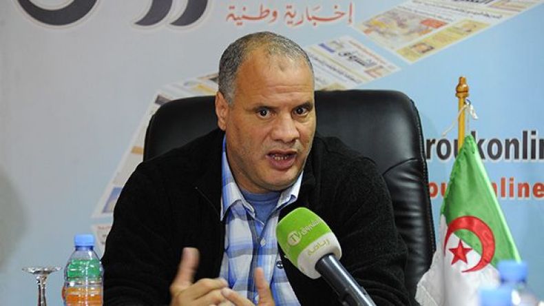 رفع العقوبة عن بوشكريو وسيكون حاضرا في مواجهة الجزائر والفراعنة