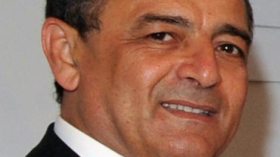 بوشوارب: وقعت قرارا سيرفع العراقيل عن الاستثمار