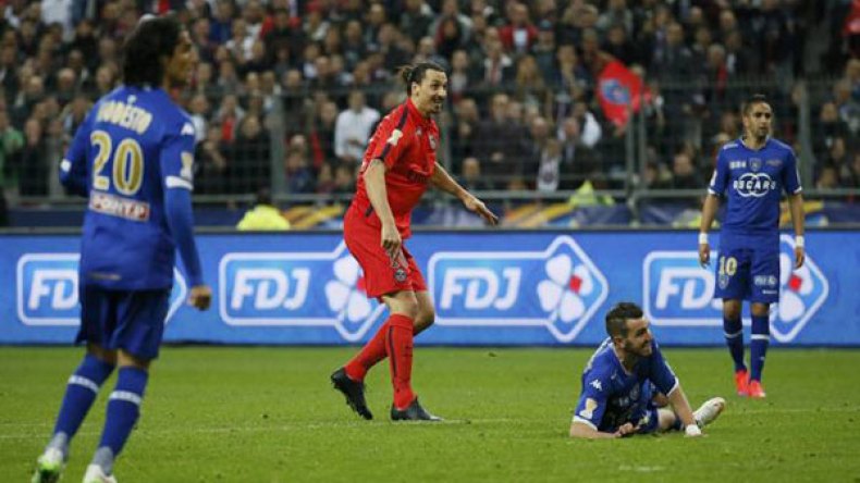 “بودبوز” يخفق في خطف التاج من “إبرا”