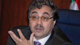 إحالة ملفات مستوردين على العدالة حولوا الدوفيز للخارج خارج القانون